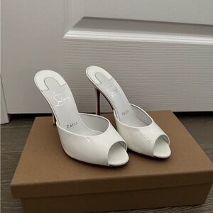 Christian Louboutin Me Dolly Peep Toe Slide Sandal, Bianco, Size 36 ½